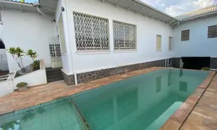Casa com 6 dormitórios para alugar, 450 m² por R$ 5.300,00/mês - Fabrício - Uberaba/MG