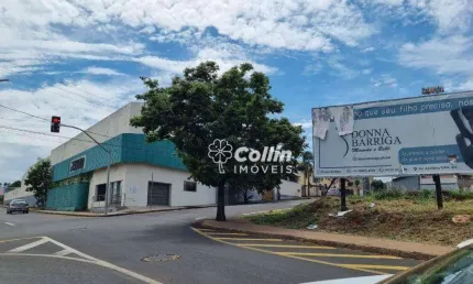 Galpão para alugar, 1800 m² por R$ 42.000,00/mês - Olinda - Uberaba/MG