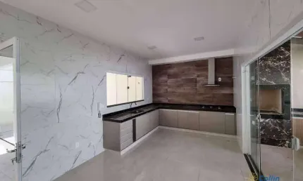 Casa com 3 quartos sendo uma suíte  à venda, 250 m² por r$ 600.000 - laranjeiras - uberaba/mg