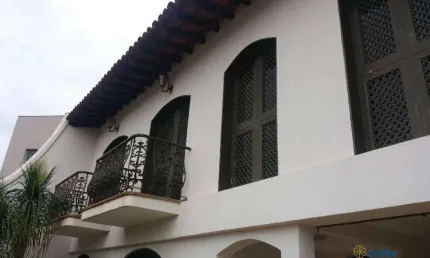 Sobrado com 4 dormitórios sendo duas suítes  à venda, 557 m² por r$ 2.200.000 - mercês - uberaba/mg