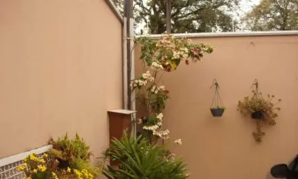Casa com 3 dormitórios os 3 com armários no jardim cica
