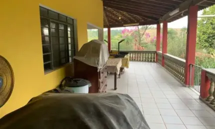 Chácara com 3 dormitórios, 1 suite, no maracanã jarinu
