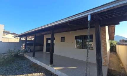 Vila da Glória: Casa com Suíte e 2 Quartos em um Paraíso Privativo'