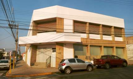 Imóvel comercial para locação e venda no Centro de Bauru - SP