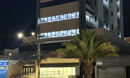 Prédio comercial disponível para locação e venda em Bauru-SP