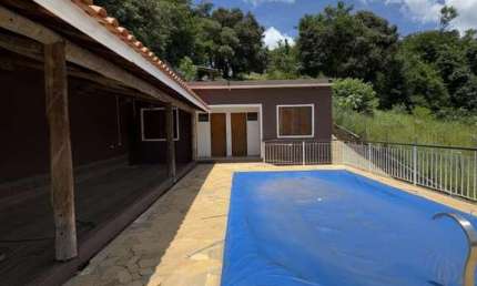 Casa para Venda em Atibaia, Rosário, 2 dormitórios, 2 banheiros, 10 vagas