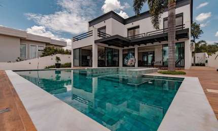 Casa para Venda em Atibaia, Shambala III, 4 dormitórios, 4 suítes, 6 banheiros, 4 vagas