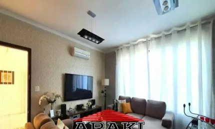 Casa com 3 quartos à venda na Rua Salvador Rosa, 214, Vila das Mercês, São Paulo, 200 m2 por R$ 900.000