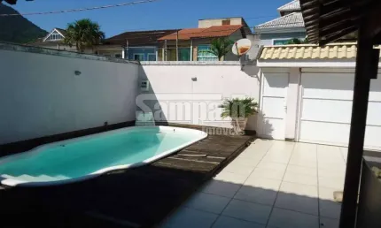 Casa duplex para venda com 3 quartos em condomínio fechado - campo grande com 230m²