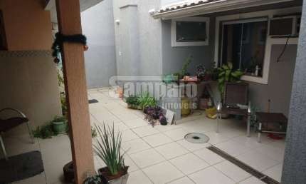Casa duplex de 3 quartos no condomínio Julio Fleischman