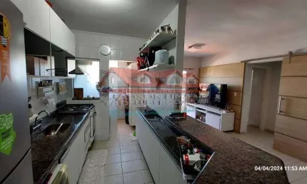 Apartamento de 2 quartos com suíte e vaga de garagem no Centro de Caraguatatuba-SP: Imperdível oportunidade de investimento!