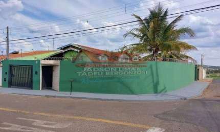 Casa com 3 quartos à venda no Jardim Brasil (Vila Xavier), Araraquara , 181 m2 por R$ 450.000