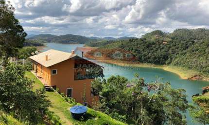 Chácara / sítio com 3 quartos à venda no Pouso Frio, Natividade da Serra , 200 m2 por R$ 790.000