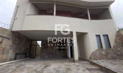 Casa com 4 Suítes de 398 m² no Bairro Alto da Boa Vista!