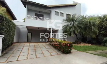 Casa Sobrado 295m² com 5 quartos sendo 2 suítes (1 máster), 4 com armários sendo 1 closet e 3 com ares condicionados; no condomínio Santa Helena;