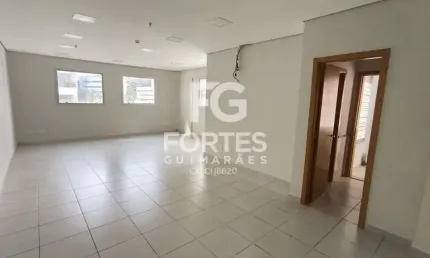 Sala comercial com 53m² em vão livre face frente e com 2 banheiros privativos, no centro empresarial jardim botânico e ao lado do parque raya;