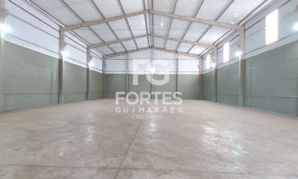 Galpão com 660m² de área construída no Bairro Jardim Iara!