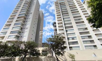Apartamento 140m² condomínio de frente ao Parque das Artes, com 3 quartos suítes com armários e 2 com ares condicionados, 3 banheiros suítes com gabinetes, espelhos e box em vidro;