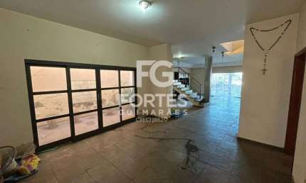 Casa com 4 Dormitorios de 409 m² no Bairro Alto da Boa Vista!