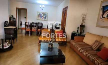 Apartamento de 4 Dormitórios com 150m² no Bairro do Centro.