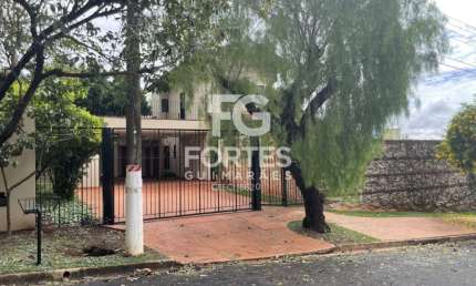 Casa em condomínio, 4 quartos/suítes, 367,62 m² de construção no Royal Park