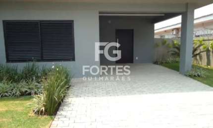 Casa com 3 Dormitórios com 196m² no Bairro Ribeirânia!
