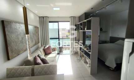 Apartamento Studio Mobiliado Tipo Flat 35m² com 1 quarto suíte, com armário e ar condicionado, ao lado do parque Raya;