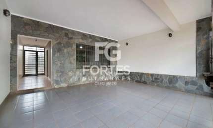 Casa com 4 Quartos com 216 m² no Bairro do Monte Alegre!