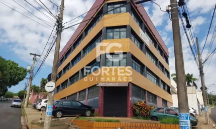 Imóvel comercial, pavimento térreo, 472,57 m² de construção, Jardim América.