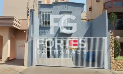Imóvel Comercial Sobrado com 210m² sendo 2 pavimentos com 6 salas sendo 1 recepção, ares condicionado, 2 banheiros;
