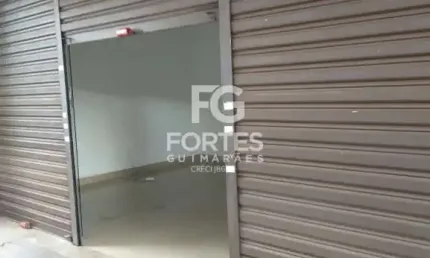 Loja comercial com 106,93 mais estacionamento para locação no Centro