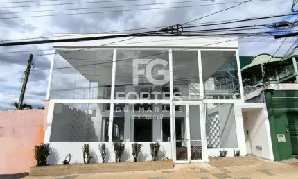 Imóvel comercial sobrado com 364m², sendo salão na entrada com pé direito duplo + mezanino, no boulevard;