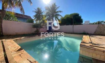 Casa Sobrado com 4 Quartos de 557,89m² Para locação no Ribeirânia