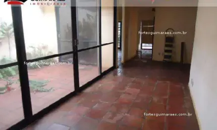 Casa com 4 Quartos com 212 m² de area construída no Bairro Jardim America!