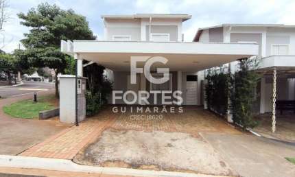 Casa Sobrado de Esquina (não germinada) 148m² com 3 quartos sendo 1 suíte, armários e ares condicionados, no bairro Vila do Golf;