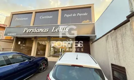 Imovel Comercial com 4 Salas de 245 m² de area construída no Bairro Centro!