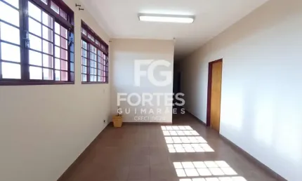 Casa / Sobrado Comercial com 4 Salas de 166 m² de área construída no Bairro Campos Elíseos!