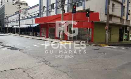 Salão de esquina 115 m² no Centro de Ribeirão Preto