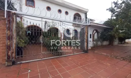 Casa de 4 quartos com 351 m² de área construída no bairro alto da boa vista!