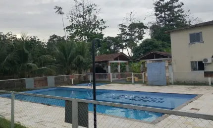 Alugo casa 3 quartos sendo uma suíte estilo sobrado super life coqueiro