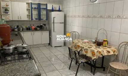 Casa 4 dormitórios à venda Parque Exposição Uberaba/MG