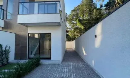 Casa à venda em Bombas, Bombinhas 