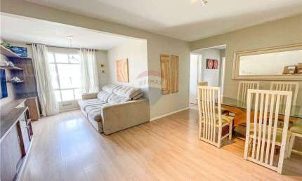 Apartamento espaçoso e bem localizado, com 67,7 m², com 3 quartos, 1 vaga, no Cristo Rei