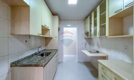 Apartamento com 2 quartos e 1 banheiro para alugar, 61 m²