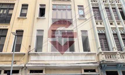 Ponto comercial com 10 salas à venda na Rua Buenos Aires, Centro, Rio de Janeiro, 696 m2 por R$ 2.300.000