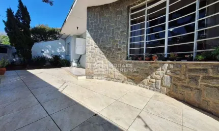 Casa com 4 dormitórios à venda, 324 m² por R$ 920.000,00 - Centro - Pindamonhangaba/SP