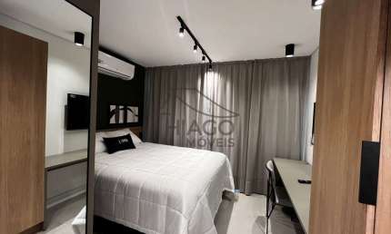 Studio novo com sacada e mobiliado de 25m² para locação, localizado no coração do bairro Anália Fra