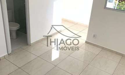 Kitnet totalmente reformada, 25 m², fachada requintada e elegante excelente localização em frente a