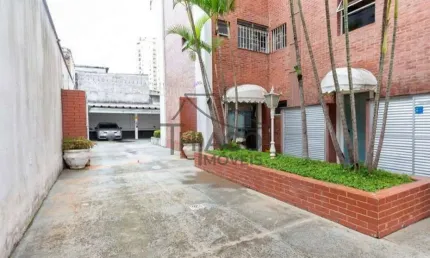 Apartamento para locação no Alto da Mooca, com 1 dormitório e 1 vaga de garagem, com fácil acesso a