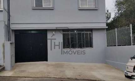 Sobrado para locação comercial na Mooca, 200m², composto por 7 salas, ótima estrutura e com vaga de